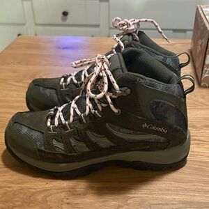 Women’s Columbia Hiking Shoe